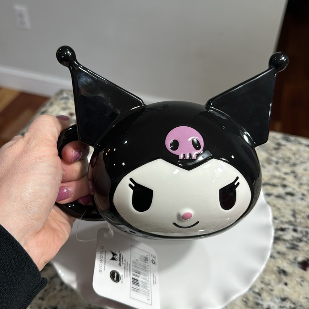 SANRIO KUROMI FACE SCULPTED MUG - Picture 6 of 6